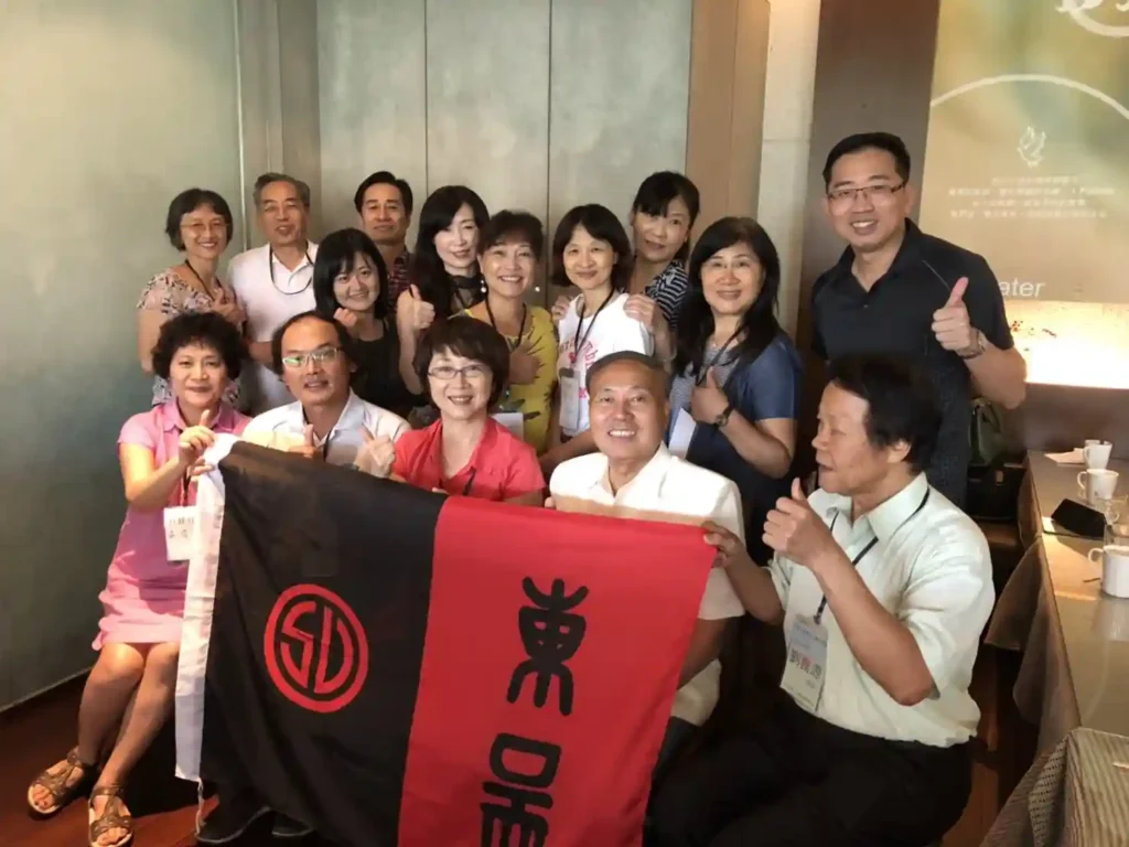 2019 年 7 月 28 日彰化市風尚人文咖啡館分享茶會。